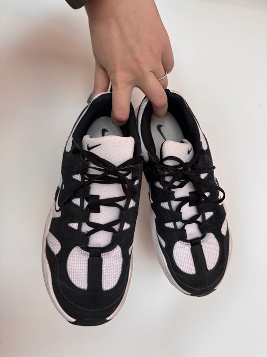 Обувки Nike Tech Hera Black-White