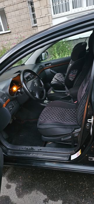 Продам Тойота авенсис