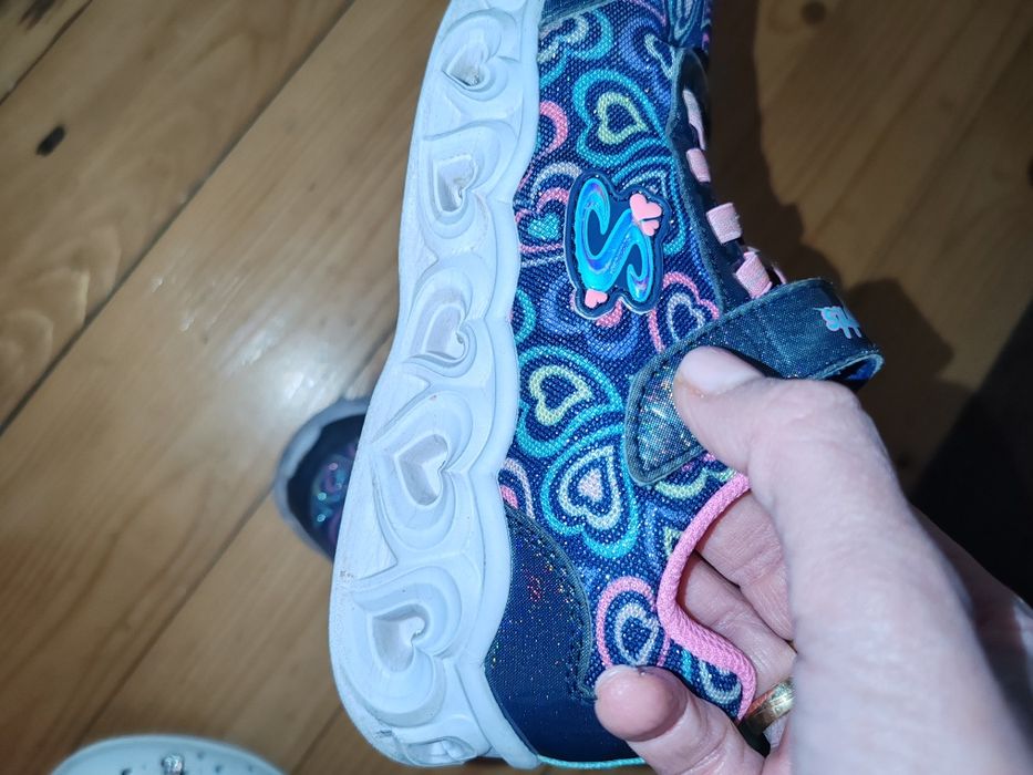 Лот маратонки Skechers и балеринки
