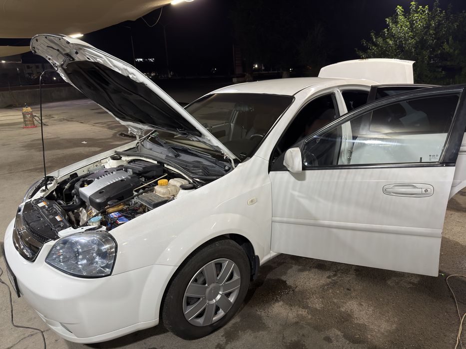 Продаётся Lacetti 1.8