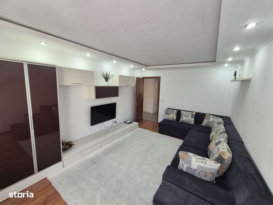 Vand apartament 2 camere, etajul.2,  Micro 4