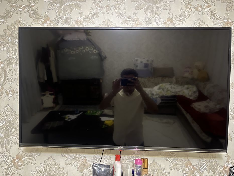 Продам Телевизор Artel A43, Smart Box Bonus, Yaxshi xolatda.