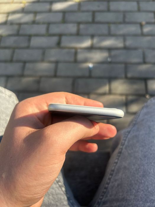 iPhone SE (2020) Urgent!