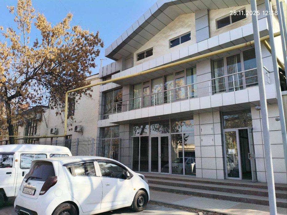 Аренда под офис рядом с Жомий базаром, Алмазарский район, Ташкент