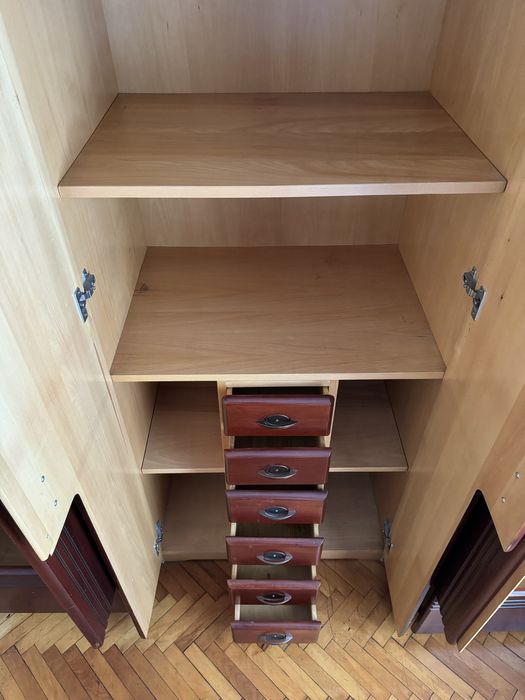 Mobila veche lemn (pat/sifonier/comoda oglinda)