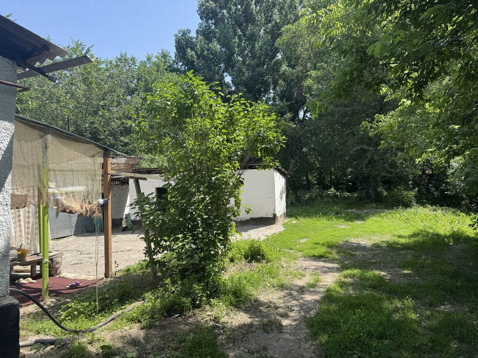Срочно продам дом в центре села Узынагаш