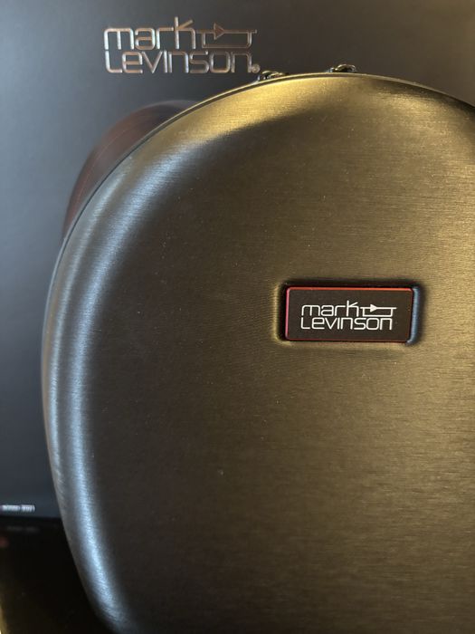 Casti Mark Levinson No.5909