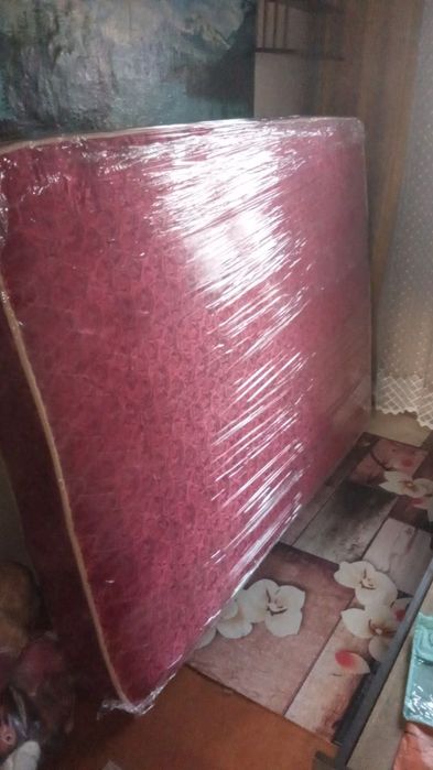 Кровать с тумбочками