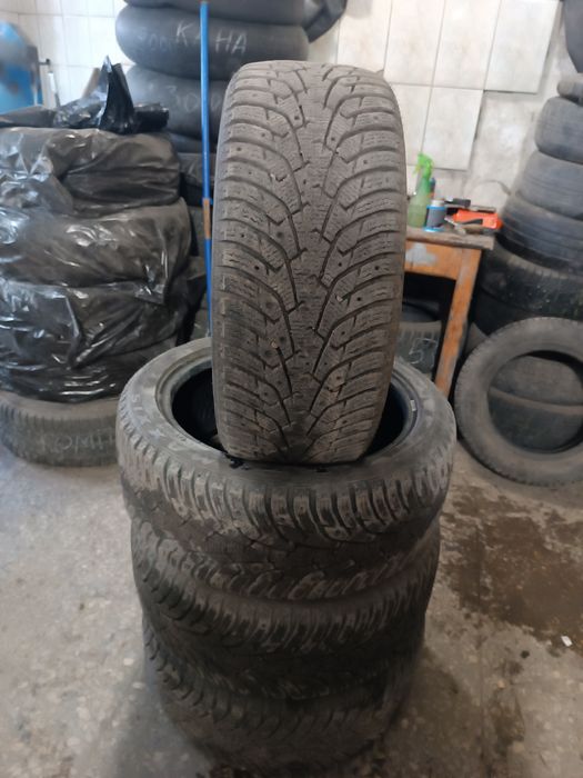 Продам резину Maxxis