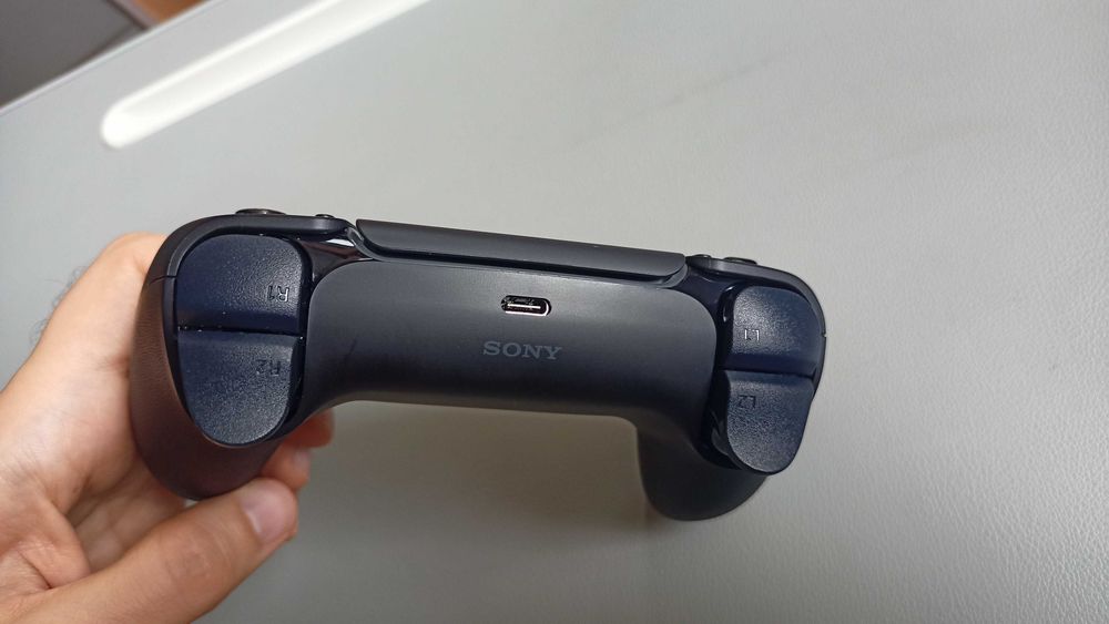 Controller PS5 recondiționat (arată ca nou)