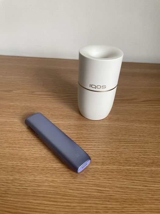 Set Iqos cu scrumiera alba
