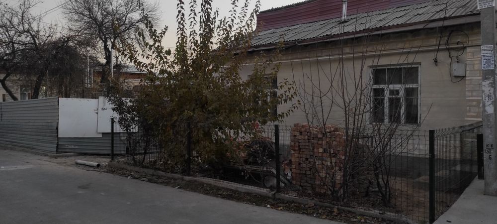 Birlik mahalada 2.20 sotix uchastka sotiladi