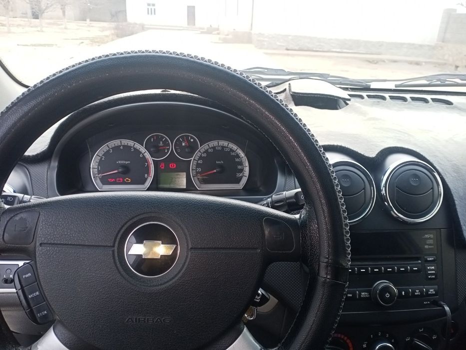 NEXIA 3 Sotiladi Samarqand viloyat Nutobod tuman Jarquduq