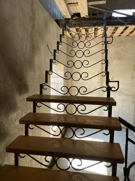 Металлическая лестница