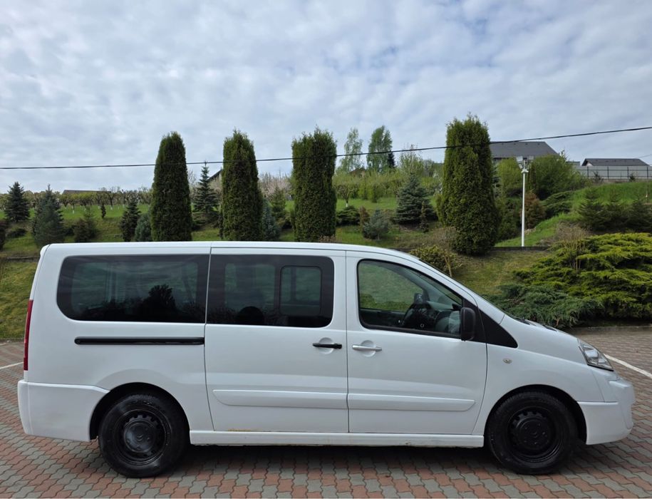 Peugeot Expert 8+1