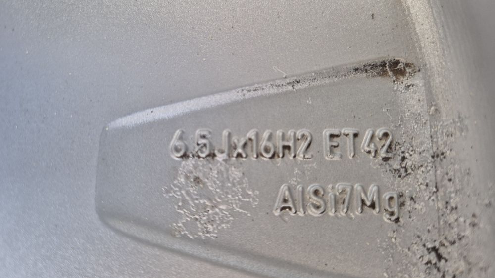 Оригинални джанти 16цола 5х112 6.5j ET42 с летни гуми Hankook
