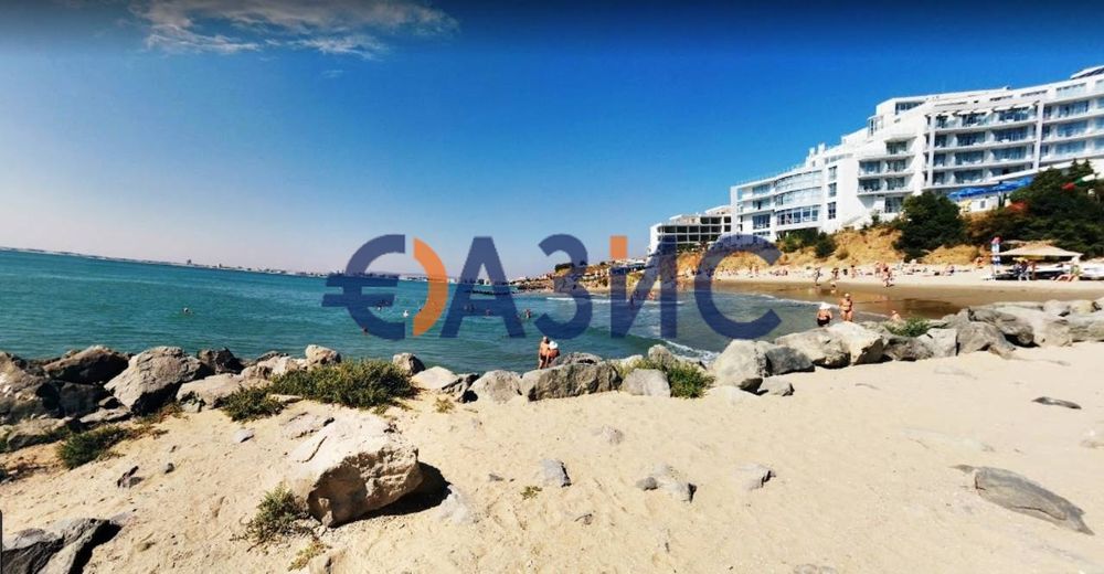 Тристаен апартамент с изглед към морето в комплекс Роял Палм в Свети Влас, България - 197,47 кв. м. (28879488)