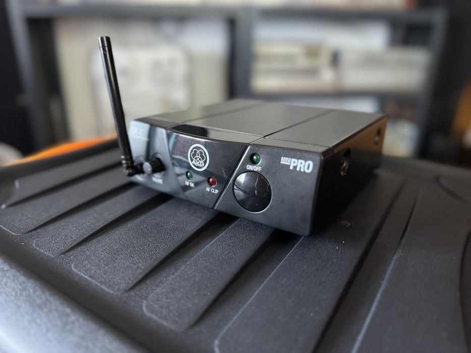 Vand receiver AKG