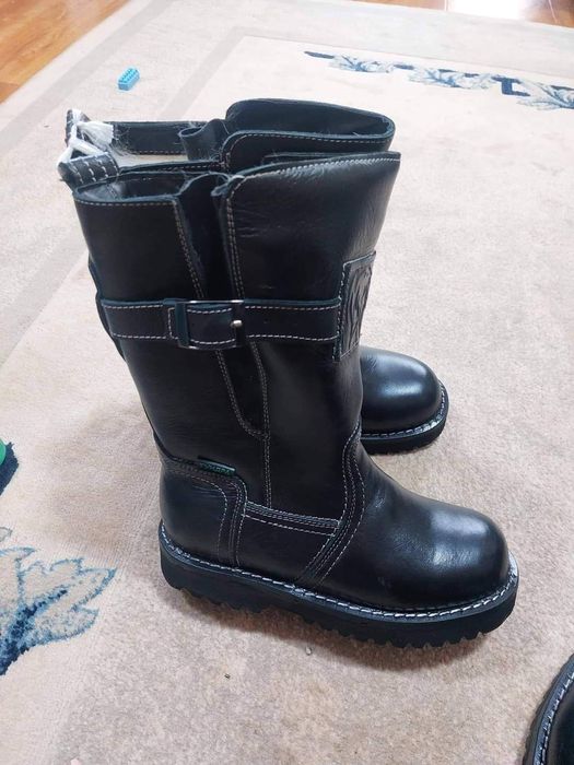 Монголски унти етік