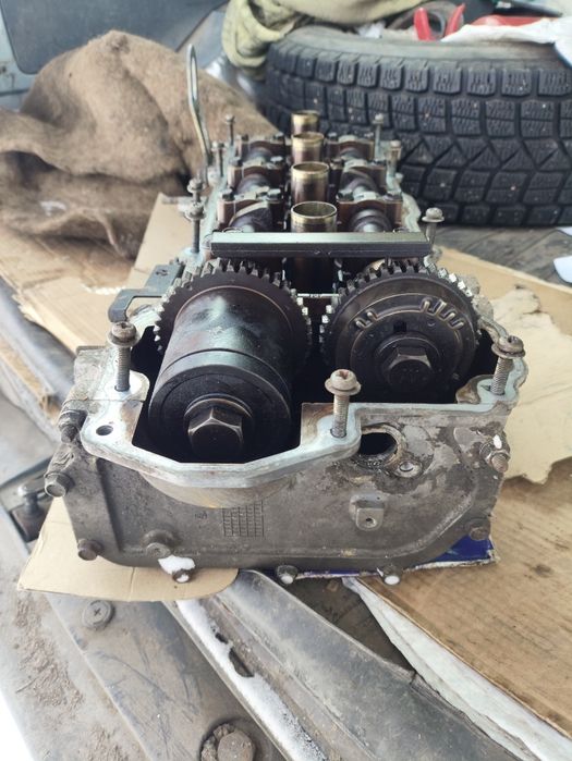 Двигатель 1.8 Ниссан, капот