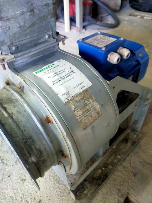 Вентилятор на вытяжку