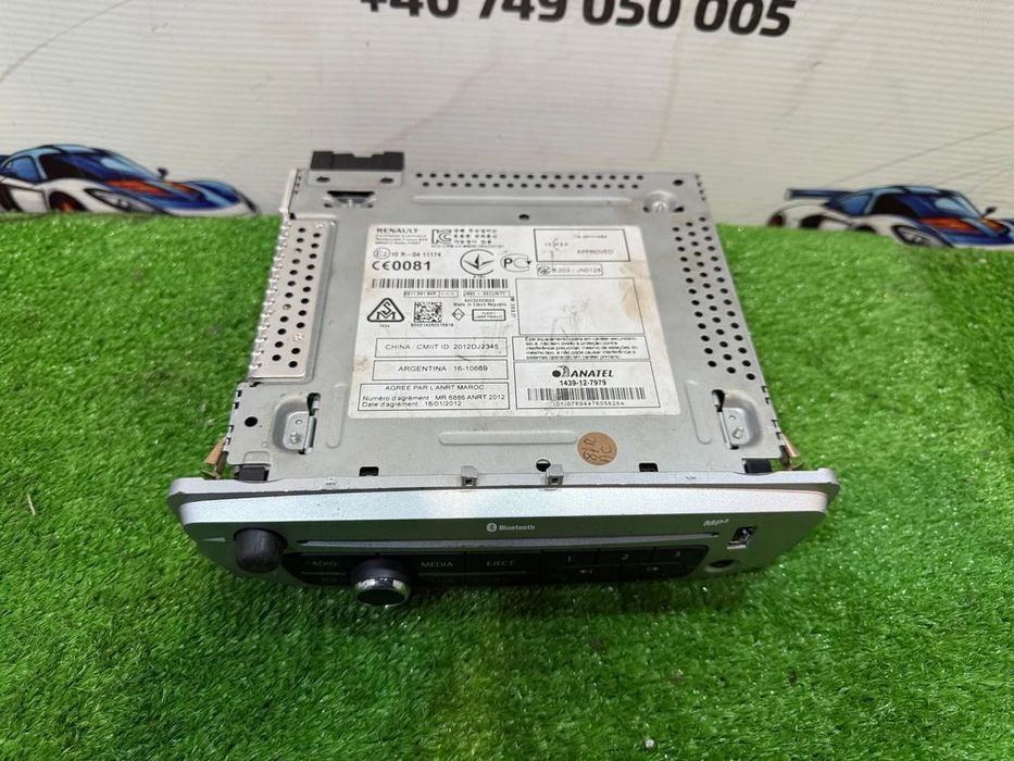 RADIO CD PLAYER RENAULT MEGANE III B95 1.6 DIESEL 2014 COD OEM 281159184R 2008-2016
