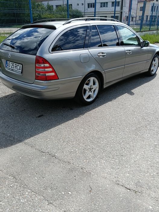 Mercedes Benz C230