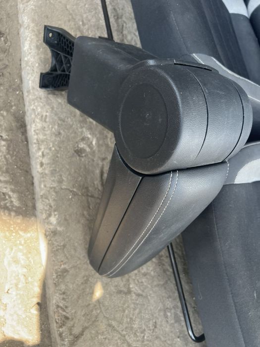 Плюшен плат салон Skoda Rapid Седалки Шкода Рапид Ном 99 отличен 2017г