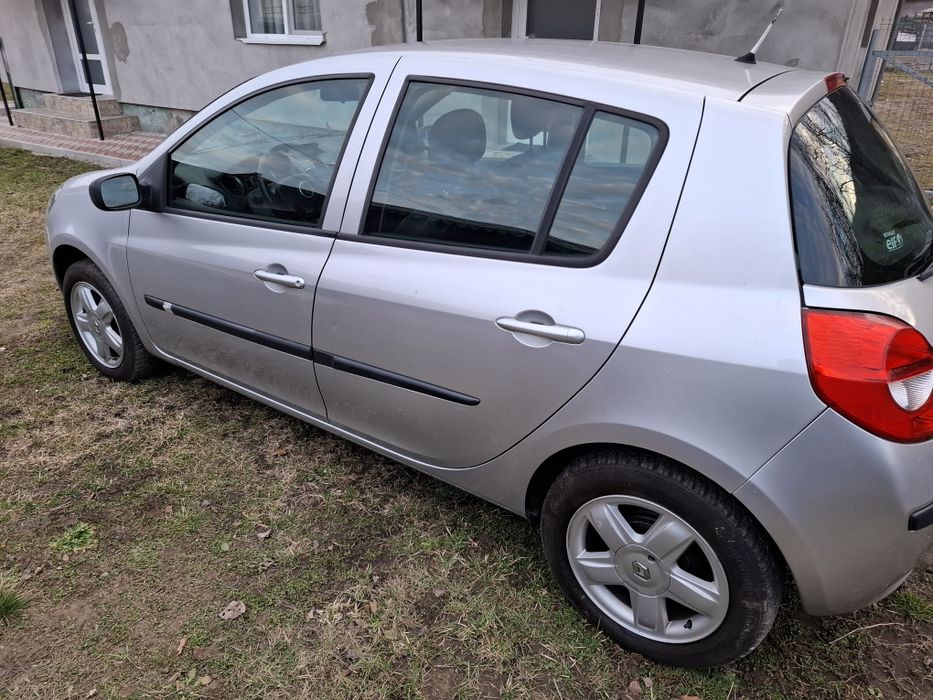 Renault Clio 1.2 benzina 75CP