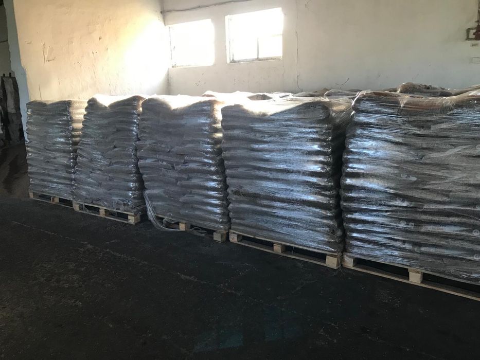 Vând PELEȚI ȘI BRICHETE cel mai mic pret