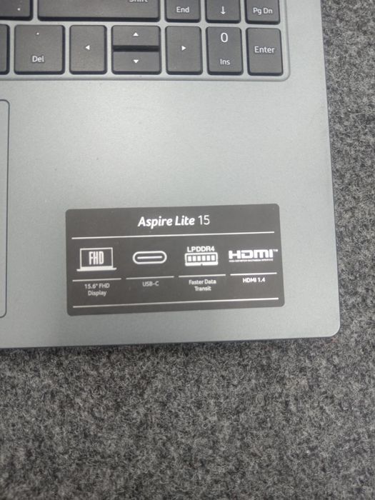 Noutbuk acer windows 1yillik kafolati bor 3oy ishlatilgan karbka