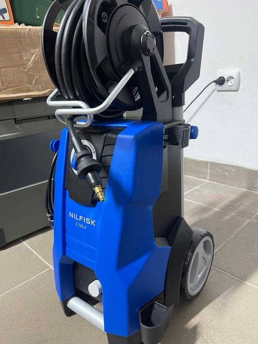 Aparat de spălat cu presiune Nilfisk E 145.4 + accesorii (2100 W)