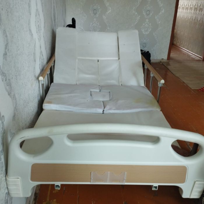 Продам кровать медицинский