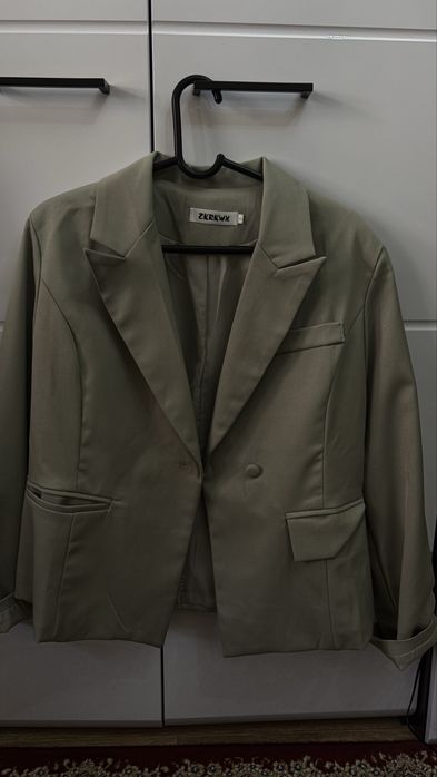 Пиджак новый М/Л