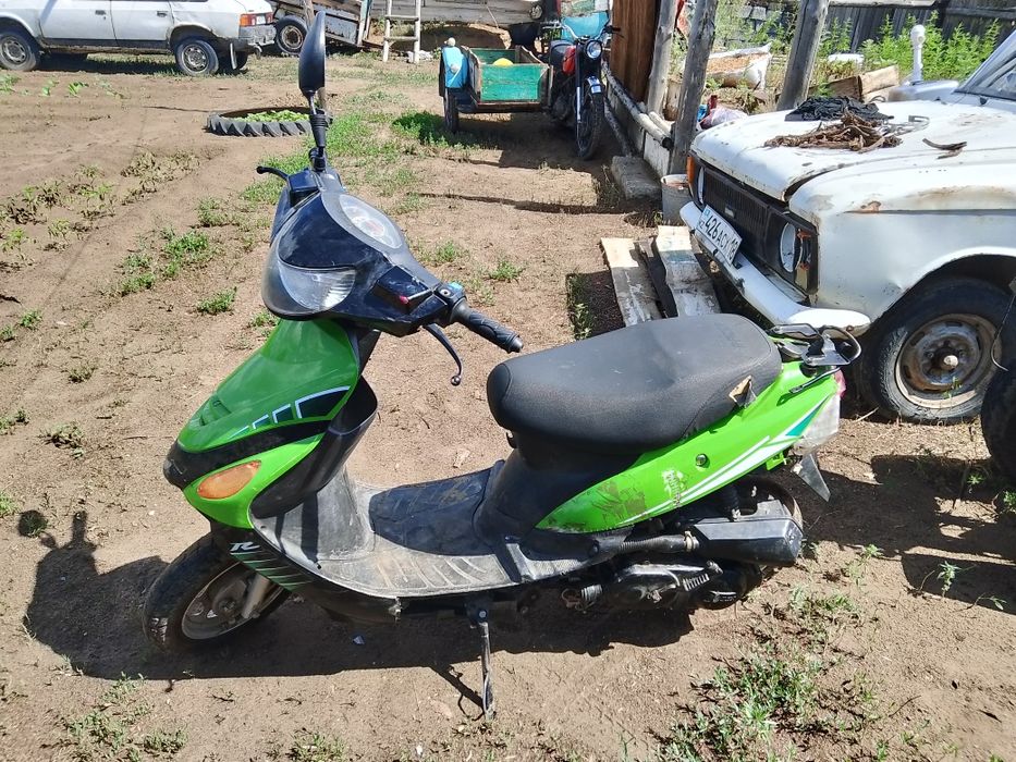 Скутер метеор 50куб