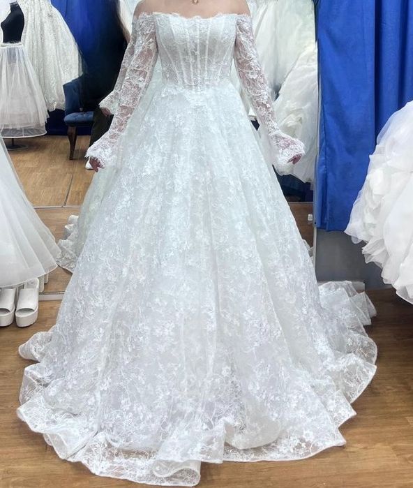 Свадебное платье