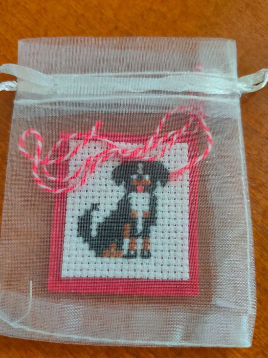 Бродирани мартеници