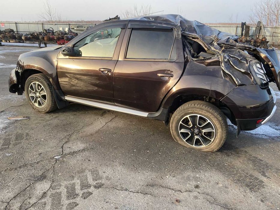 Renault Duster 2.0 4WD АКПП Рено Дастер 2016 год