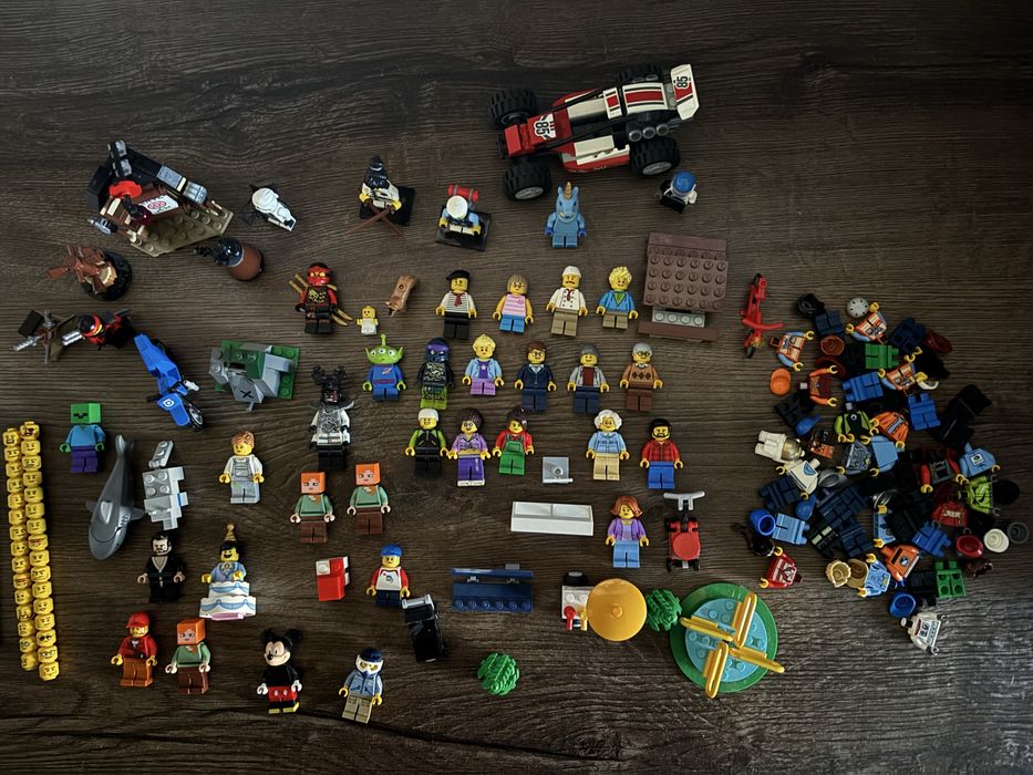 Част от лего сетове, фигурки и аксесоари