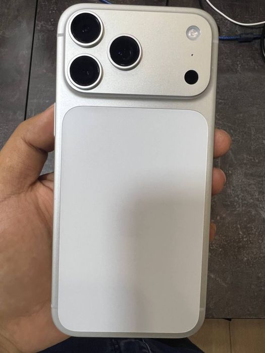 Iphone 17 pro max Silver 256