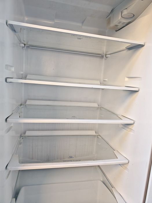 Хладилник Indesit