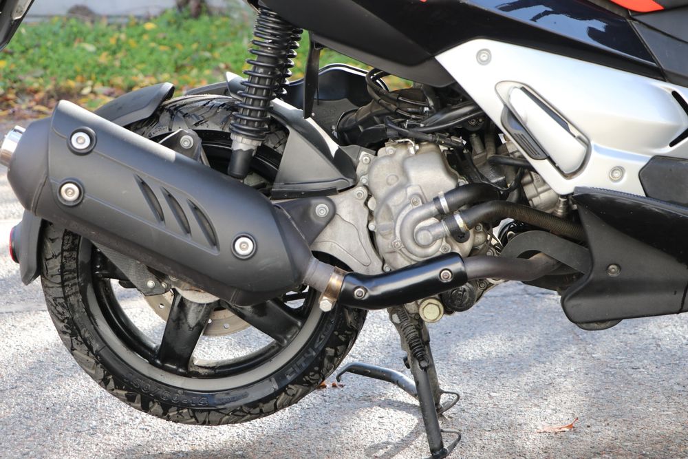 Aprilia sr max 300 Максискутер