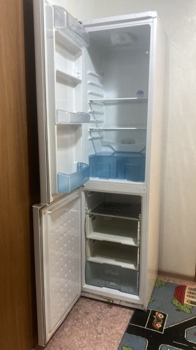 Продам холодильник