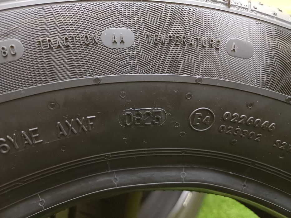 Шины R15 195/65 Continental комплект.