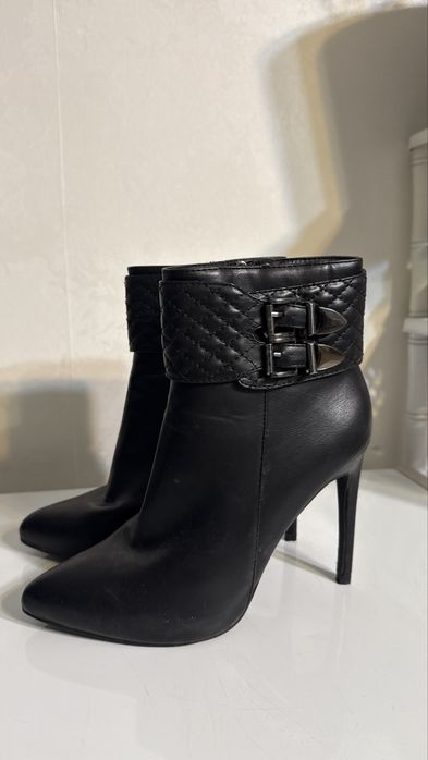 Сапоги 38 р-р бу Koton