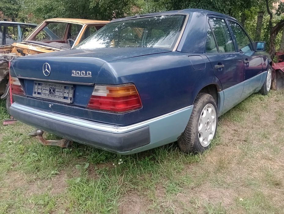Piese pentru Mercedes W124 300 D