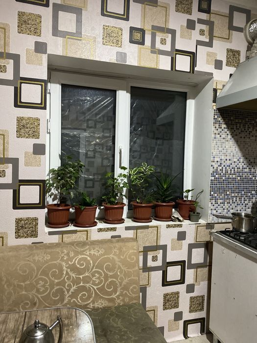 Hovli joy sotiladi Nazarbekda