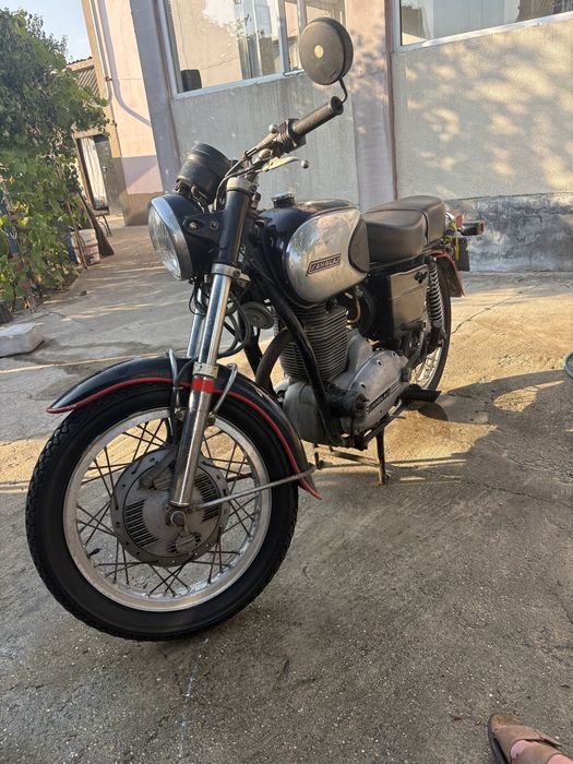 Motocicleta Sanglas motor de 500