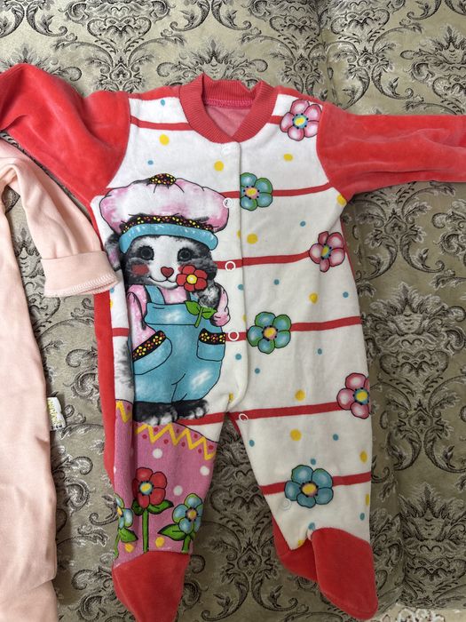 Отдам даром детские вещи!