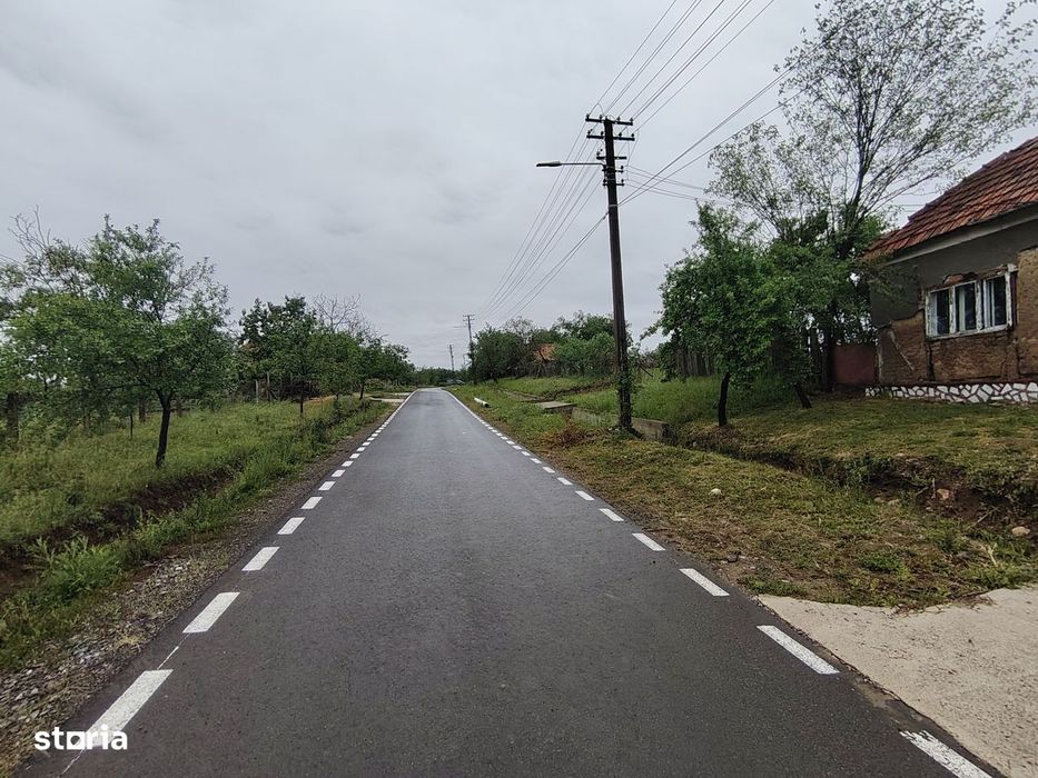 Casă de vânzare cu 3 camere în localitatea Cuied cu 2880 mp
